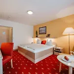 Panland Hotel 3*