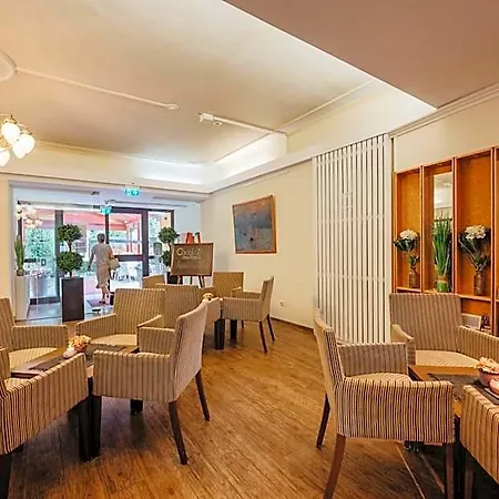 Panland Hotel