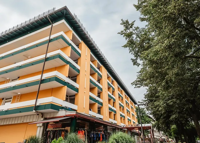 Panland Hotel
